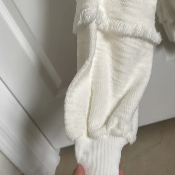 Vici White Sweater - Picture 4 of 4